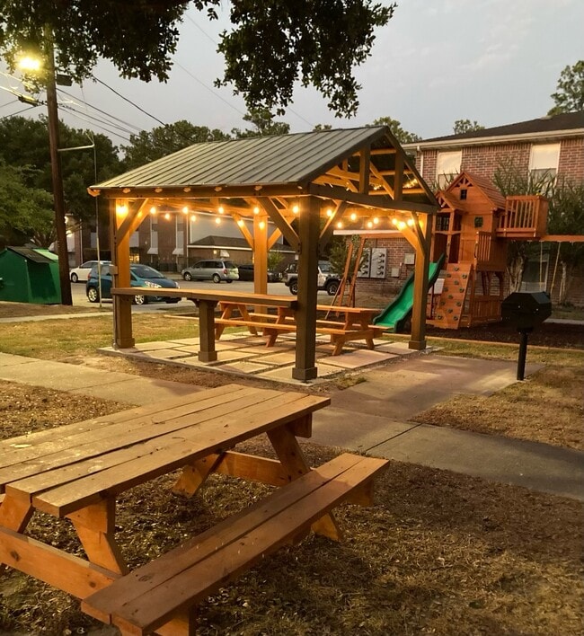 A Place You'll Love to Call Home - Porter Plaza Apartments