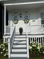 Building Photo - 1060 Forest Ave