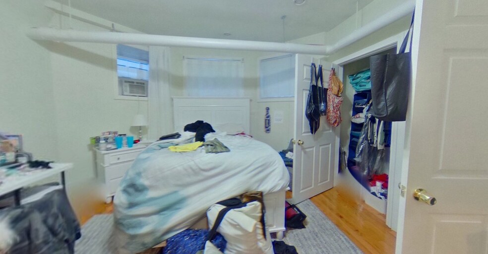 Building Photo - 22 Euston St