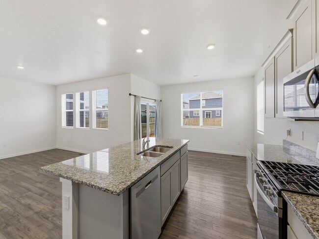 Building Photo - Beautiful Home in Severance with 3-Car Garage, Fenced Yard, and Central A/C!