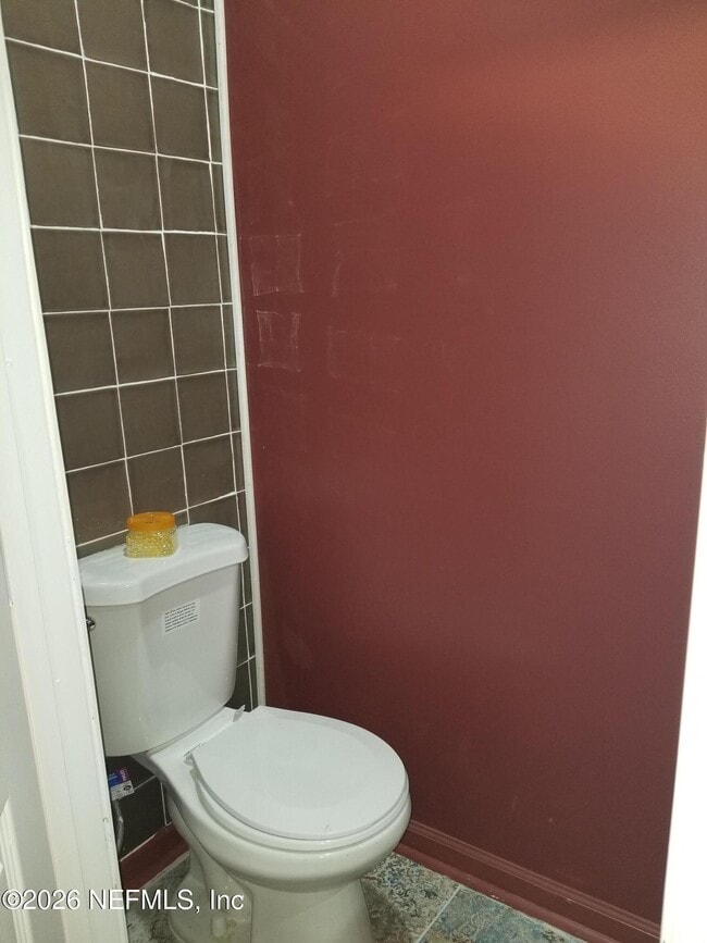 Building Photo - 519 W 26th St