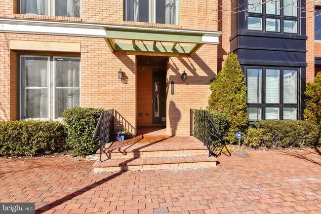 Building Photo - 1222 Main Line Blvd