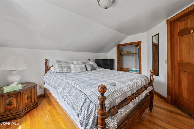 Building Photo - 92 Walworth St