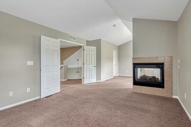 Building Photo - 5643 S Biloxi Way