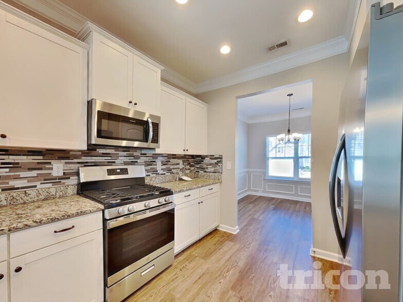 Building Photo - 75 Wrenwood Dr