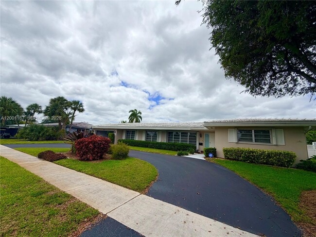 Building Photo - 5011 Madison St