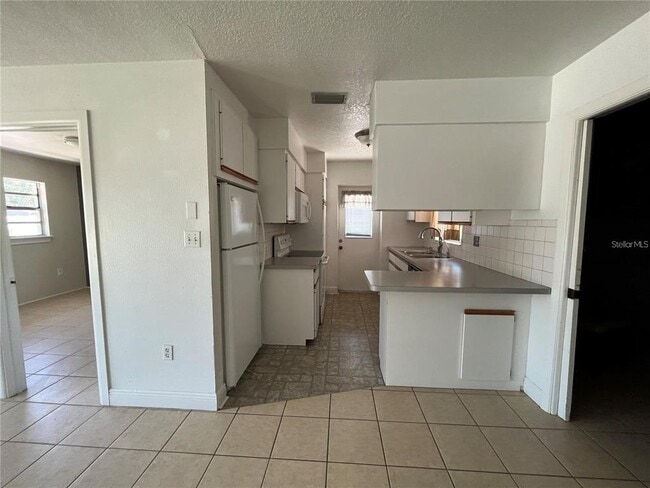 Building Photo - 3842 Hawkeye Cir