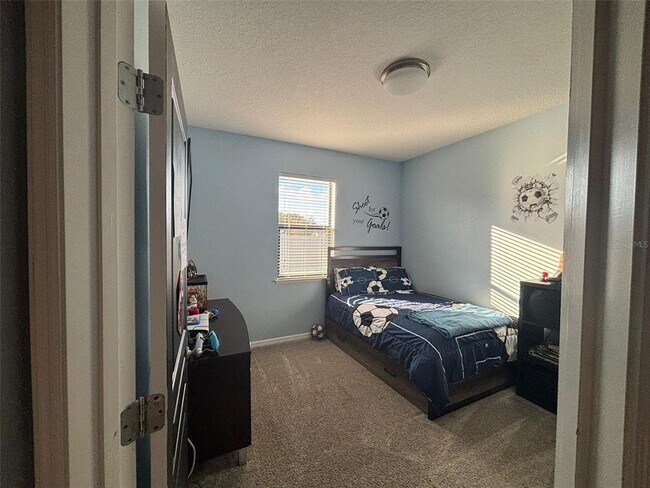 Building Photo - 1000 Vicenza St