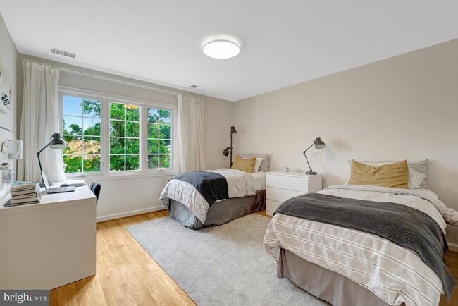 Building Photo - 6305 Dunaway Ct