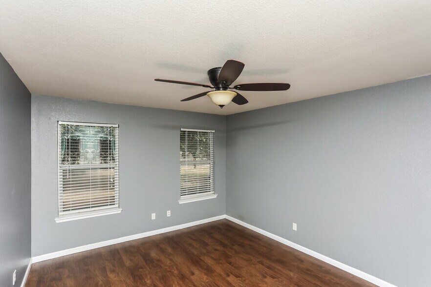 Building Photo - 1217 Crooked Creek Ct