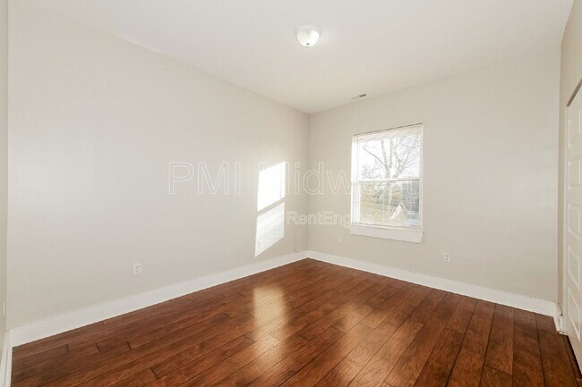 Building Photo - 2029 N College Ave