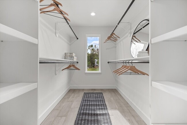 Building Photo - 7904 Sealey St