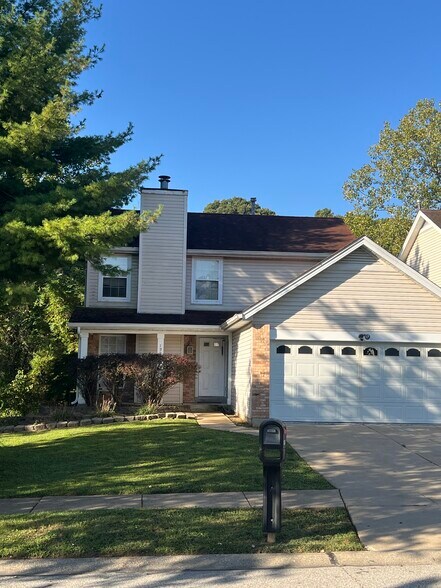Primary Photo - 12828 High Crest St