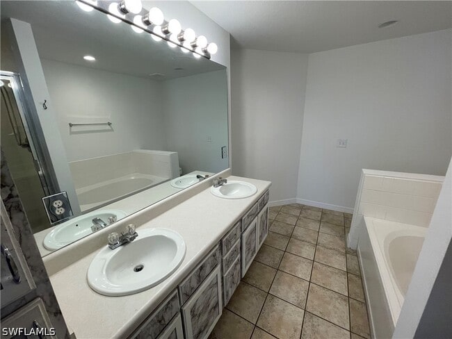 Building Photo - 7915 Preserve Cir