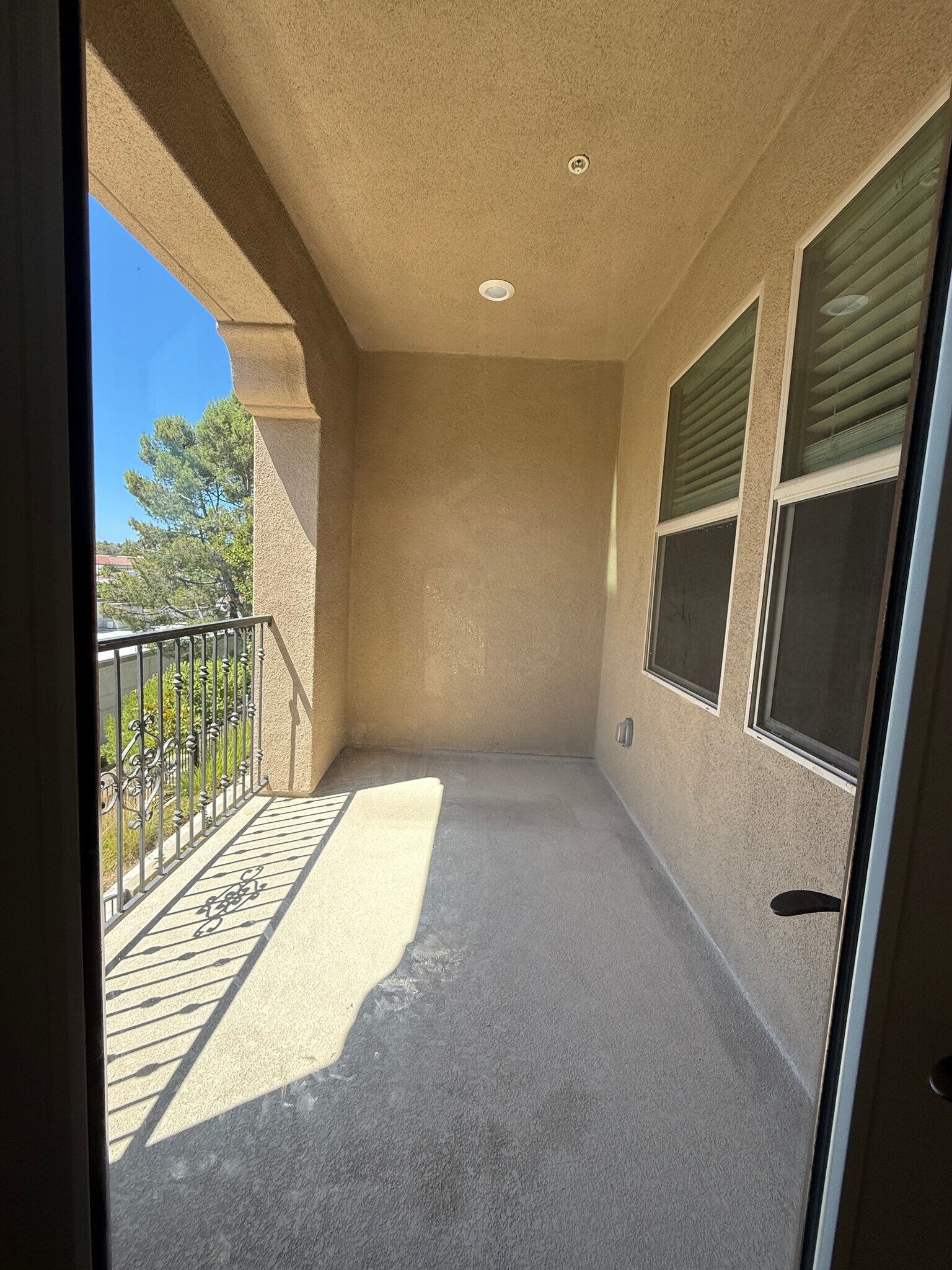 Building Photo - 1572 Fortaleza Way #18
