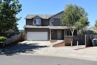 Building Photo - Large 4 bedroom two story home located on a dead end st.