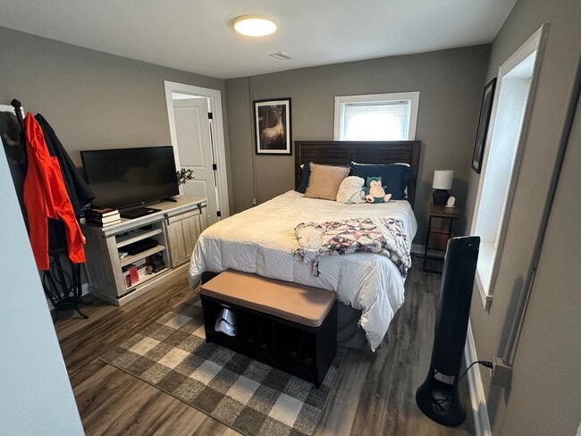 Building Photo - Merchants Lofts V Upgraded 1 Bedroom