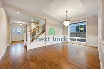 Building Photo - 5 BED & 4.5 BATH FOR RENT