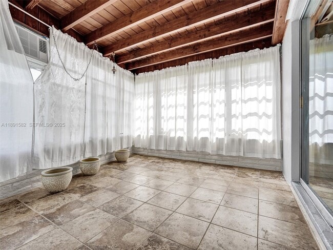 Building Photo - 17791 NE 13th Ave