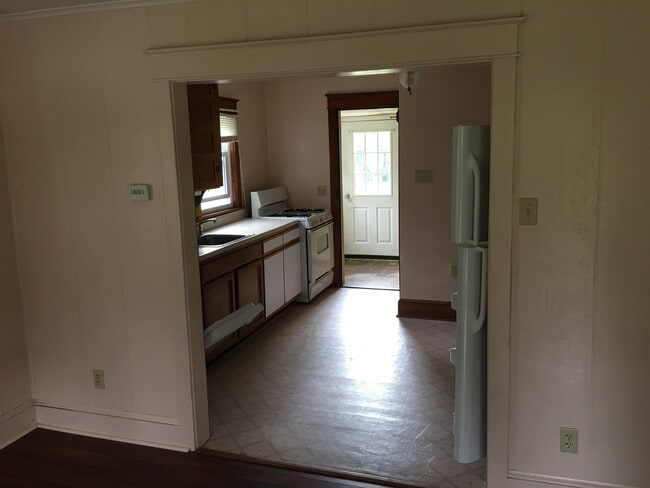 Building Photo - Cozy 1+ Bedroom Bungalow in West York SD