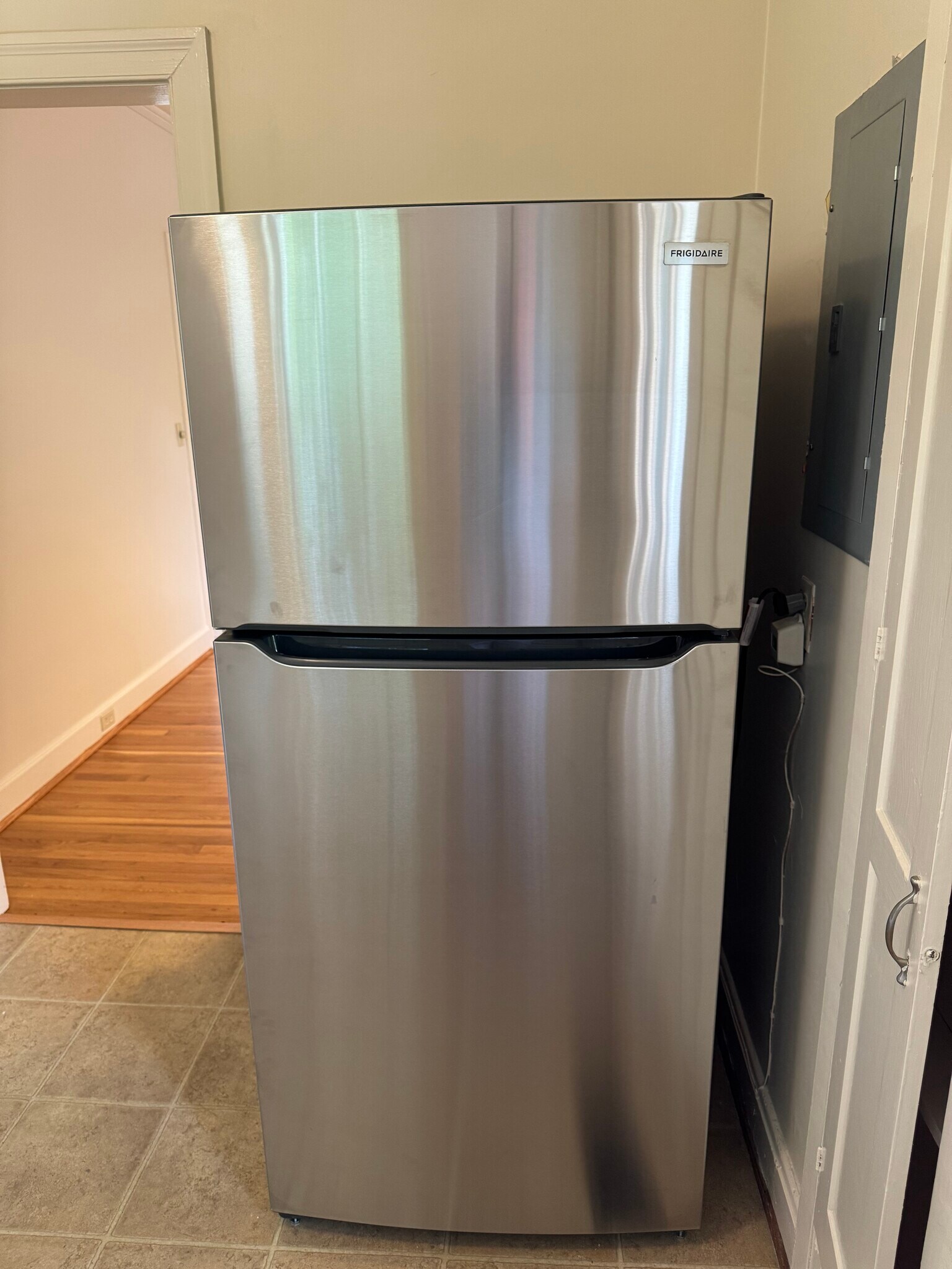 New Fridge - 1520 Hilton Ave