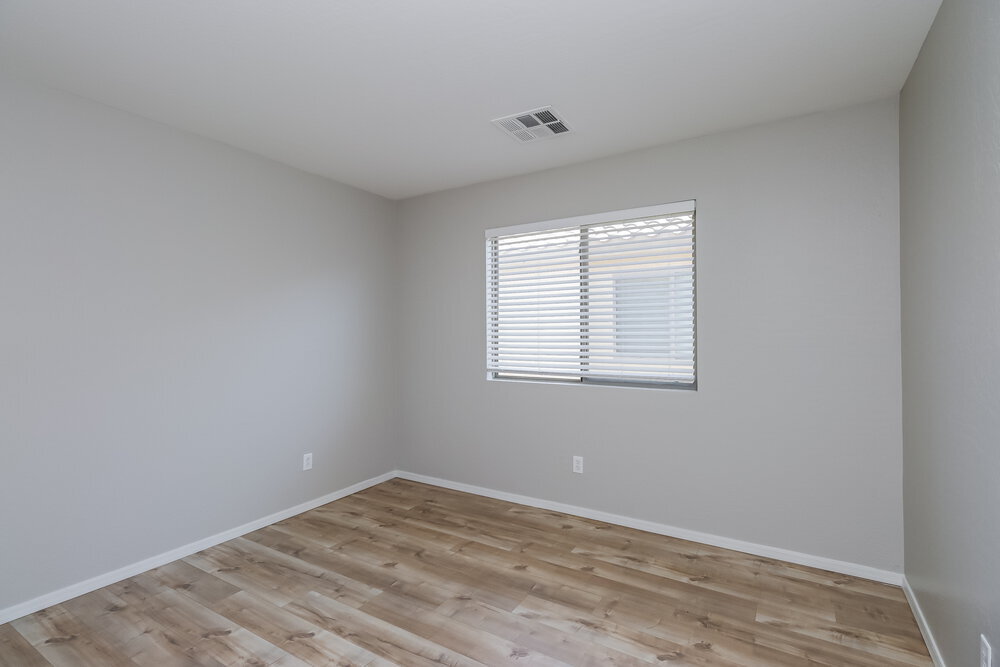 Building Photo - 1244 W Mesquite Tree Ln
