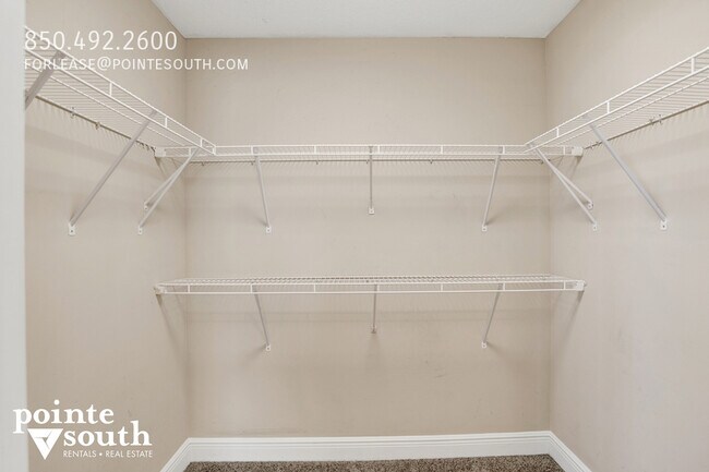 Building Photo - 608 Lost Key Dr