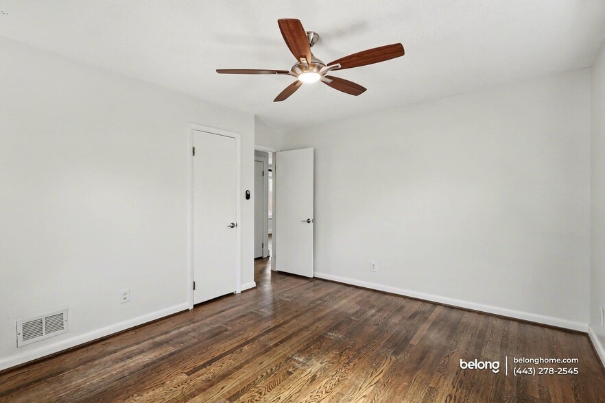 Building Photo - 5909 Berwyn Rd