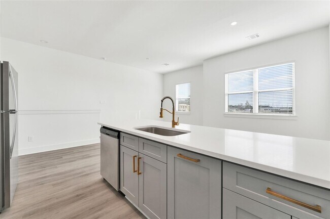 Building Photo - 3238 Frying Pan Place