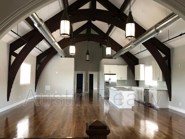Building Photo - 4716 Macklind Ave
