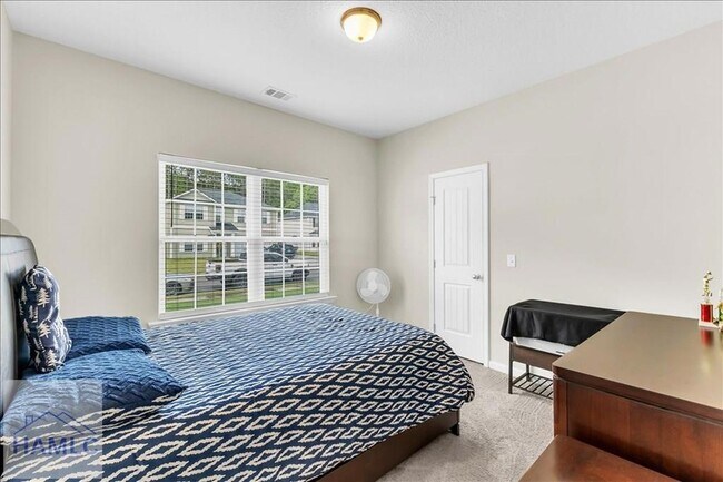 Building Photo - 36 Herty Ln