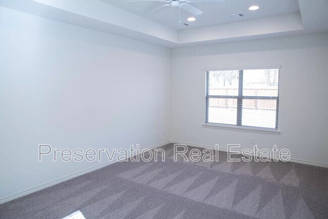 Building Photo - 2925 Gordon Ave