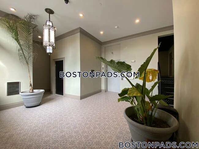 Building Photo - 1258 Massachusetts Ave