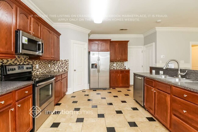 Building Photo - 5718 Verrazano Dr