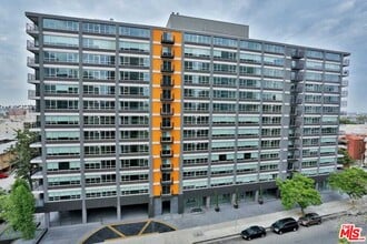 Building Photo - 3458 W 7th St