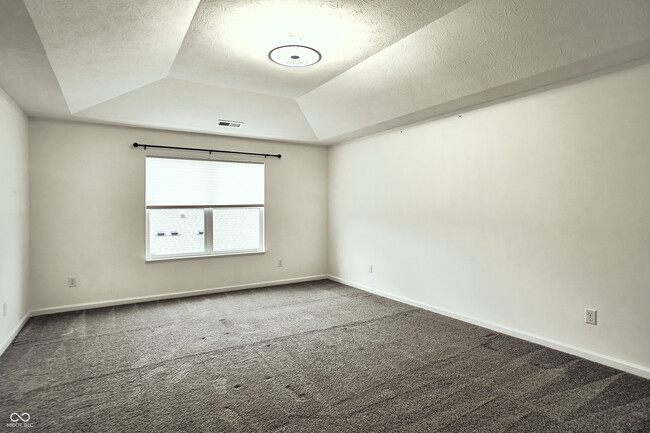 Building Photo - 681 N Crystal Dr