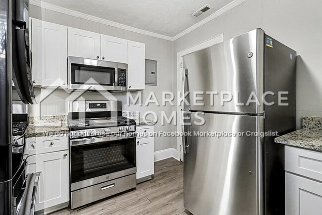 Building Photo - 2984 Semmes St