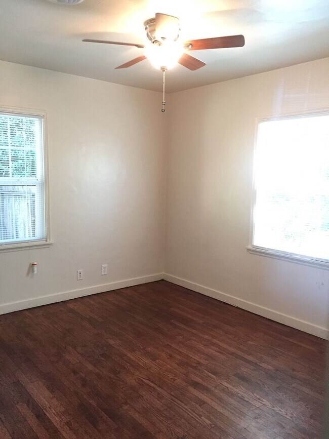 Building Photo - **Reserve for SUMMER 2026** - Tropicana House