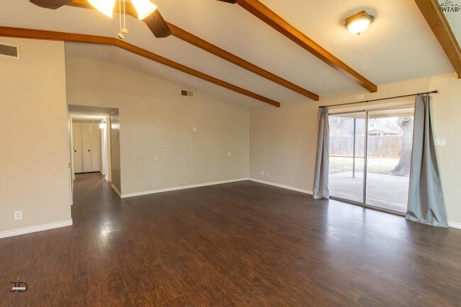 Building Photo - 4646 Sierra Madre Dr