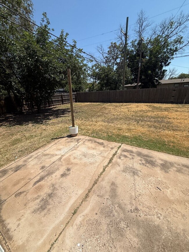 Building Photo - Pre Leasing for Fall 2026! 3/2 in Tech Terrace