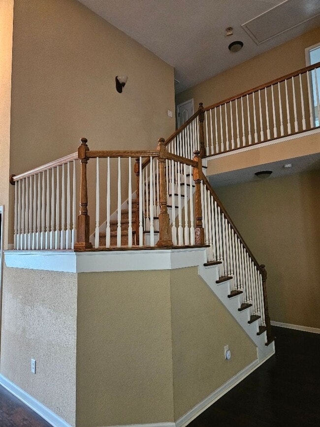 Building Photo - 4 Bedroom in Perrydise! Available to view ...