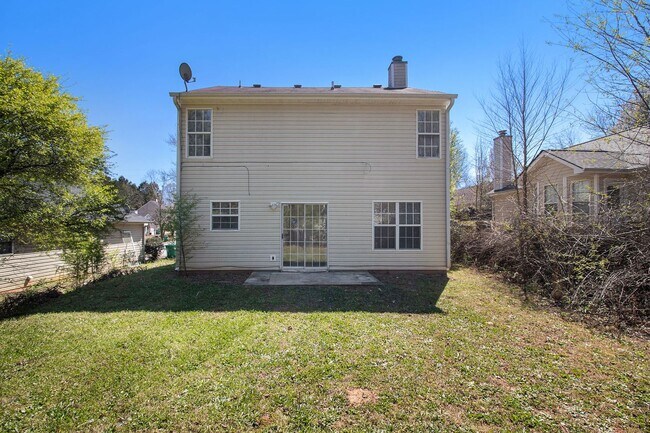 Building Photo - 3 Bedroom 2.5 Bath House