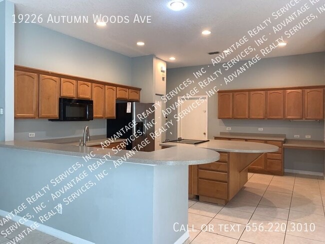 Building Photo - 19226 Autumn Woods Ave