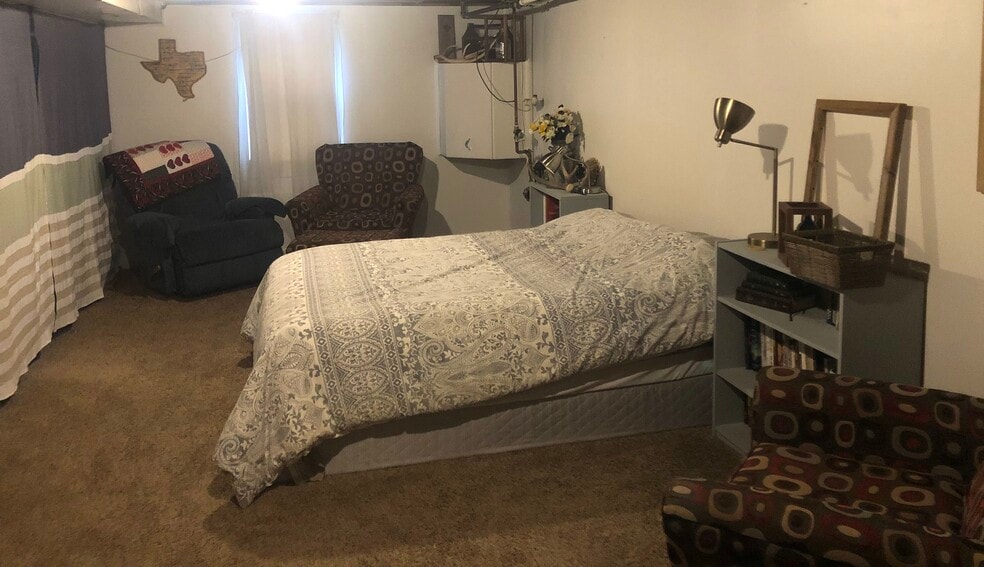 Basement has its own entrance, bathroom, washer, dryer, and fridge - 2015 S 58th St
