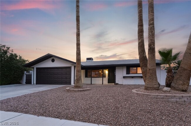 Building Photo - 3992 Chinchilla Ave