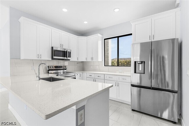 Building Photo - 2427 Tropicana Parkway W