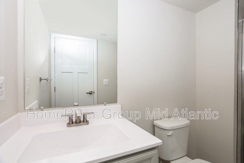Building Photo - 600 Augustine Ct
