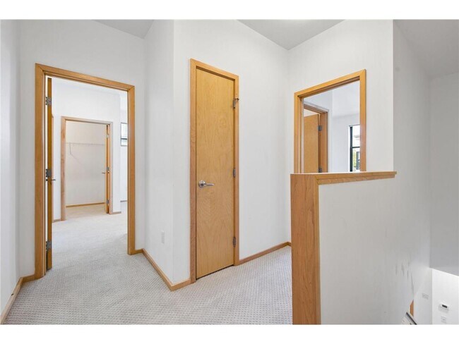Building Photo - 2818 Aldrich Ave S