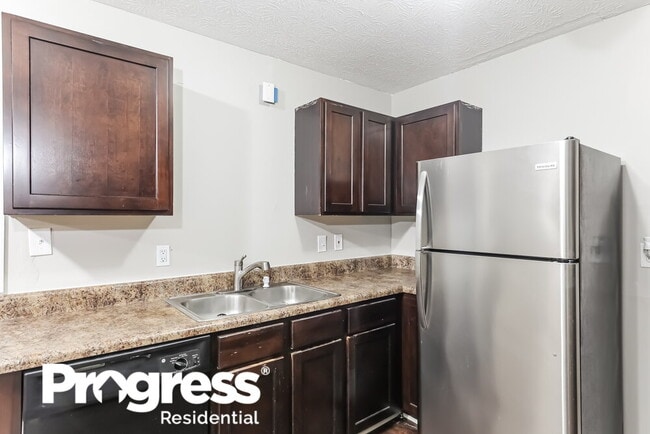 Building Photo - 2585 W Rd