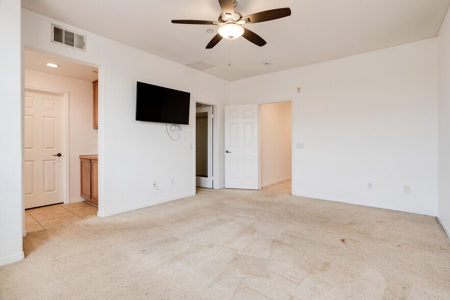 Building Photo - 28566 Herrera St
